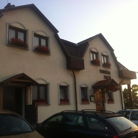 Panoráma Panzió Tatabánya Exterior foto
