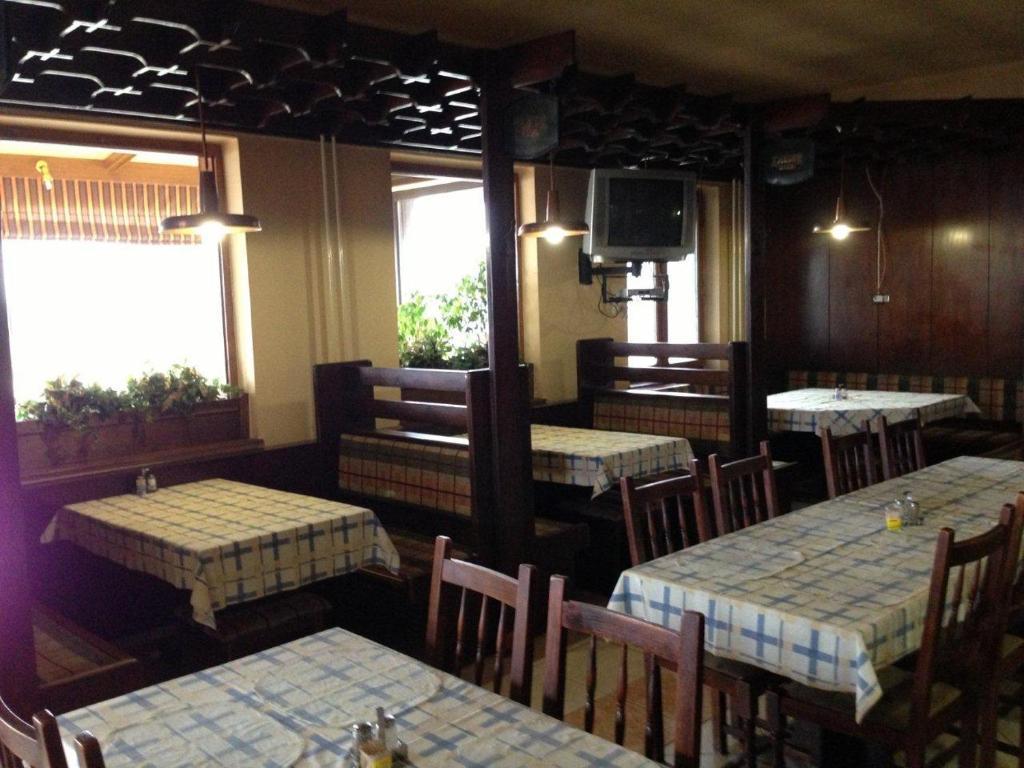 Panoráma Panzió Tatabánya Exterior foto