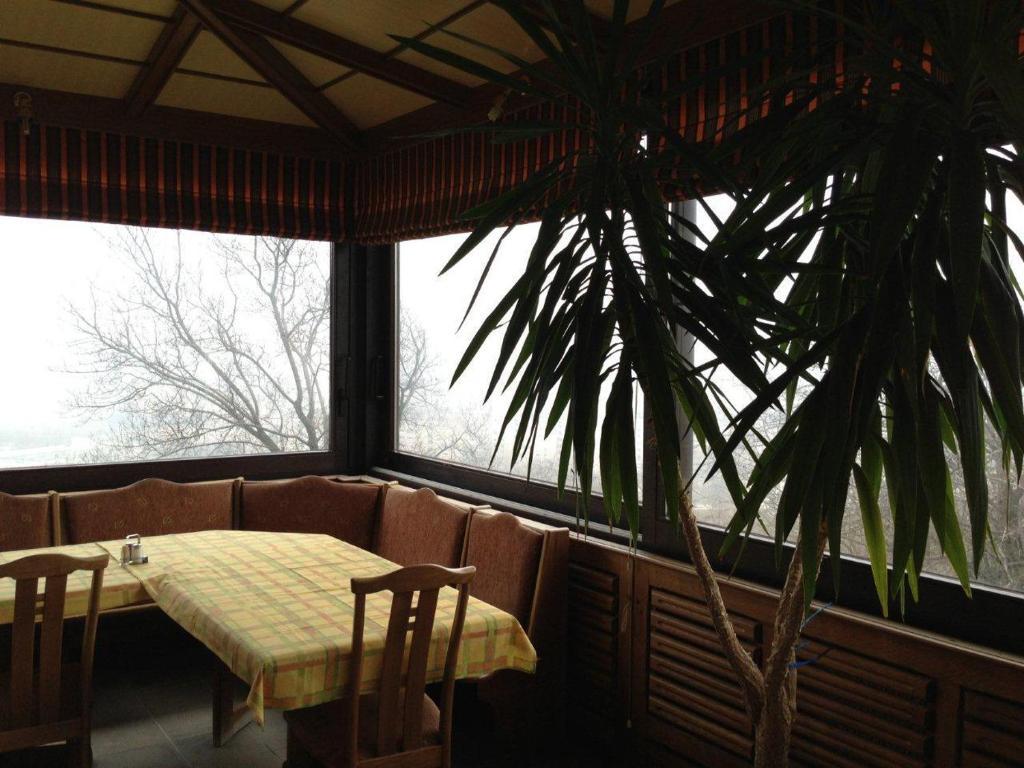 Panoráma Panzió Tatabánya Exterior foto